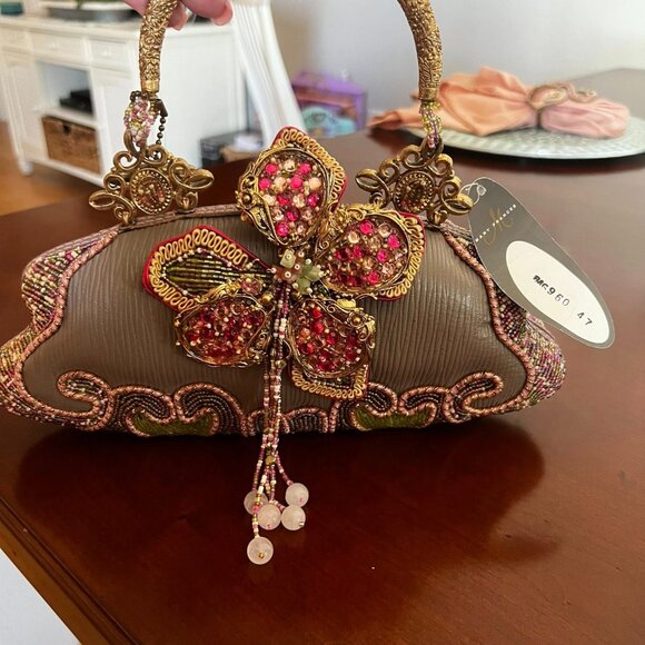 Mary Frances Handbag #960-47 - Picture 1 of 5